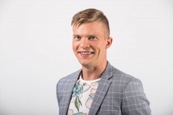100 erilist eestlast