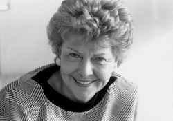 Enne Burda: modes karaliene. Biogrāfiska drāma. 1.daļa